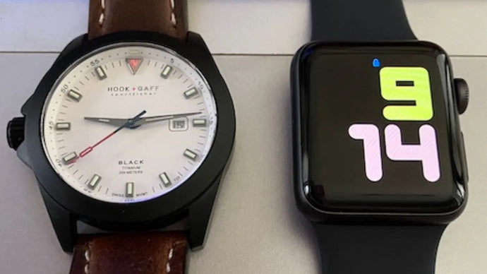 Smartwatch vs Regular Watch – Which One Is For You?